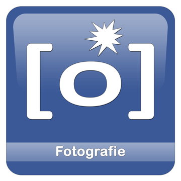 Blaues Logo mit weißer Kamera-Grafik und Schriftzug "Fotografie".